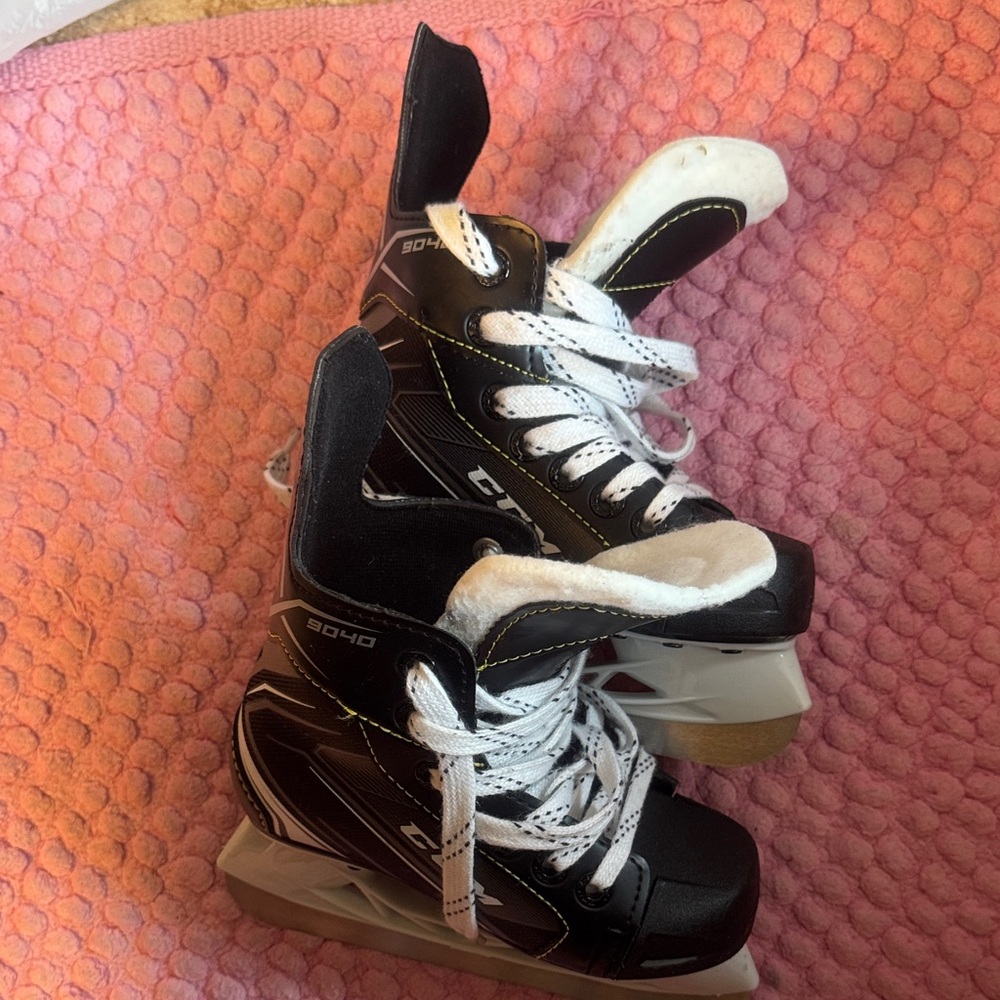 Kids Black Ice Skates